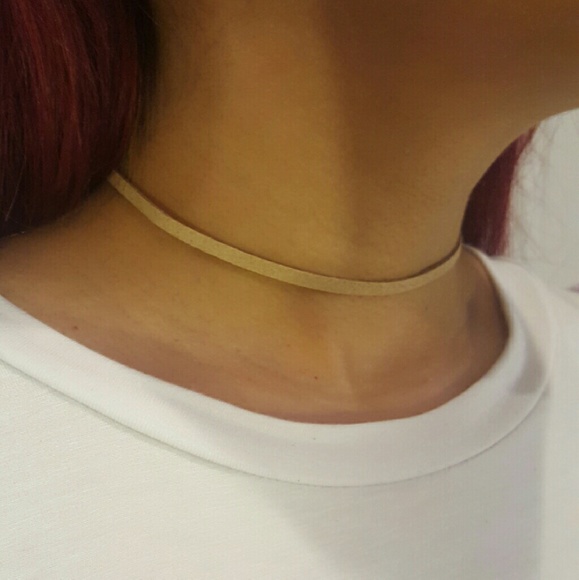 NEW Nude choker - Picture 4 of 4
