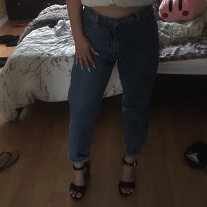 High waisted jeans