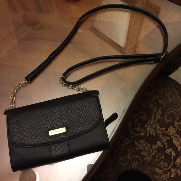 Jessica Simpson clutch