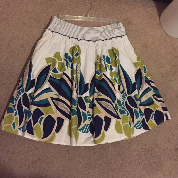 Knee length skirt