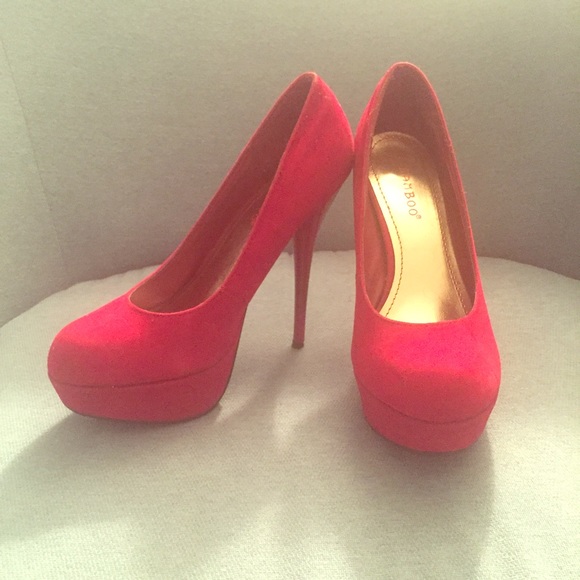 ✨SOLD✨ 👠Red Pumps  👠