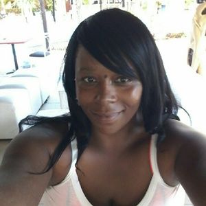 Meet your Posher, Rochelle