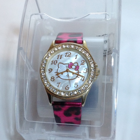 HK Hello Kitty Pink Leopard Cheetah Watch - Picture 2 of 4