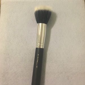 Mac brush
