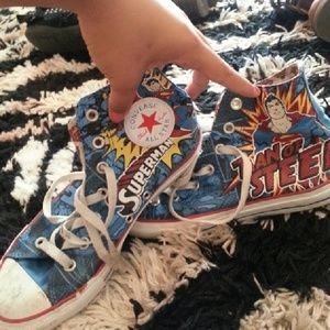 Super man limited edition converse