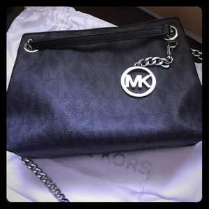 🌴SOLD🌴Michael Kors more pic SALE SHIPS TODAY!