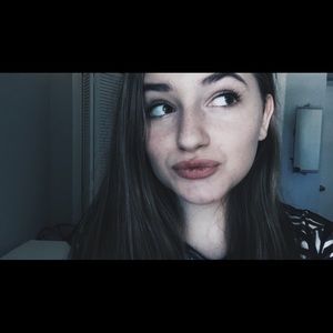 Meet your Posher, Liv