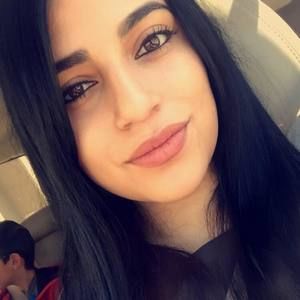 Meet your Posher, Alexandra