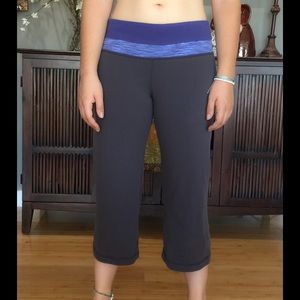 Lululemon GROVE CROP II (Blue & Gray) / Sz 8
