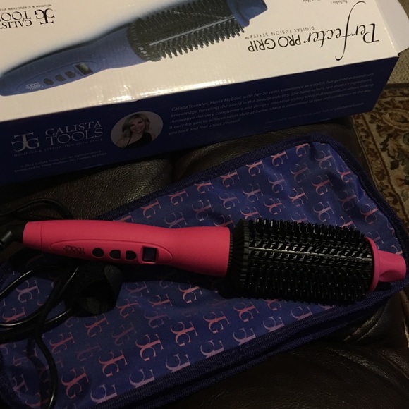 Perfector.  Hot pink 1.5 " barrel med - long hair.