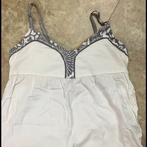 White lulu lounge top, Vguc