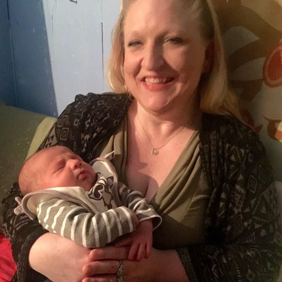 Meet your Posher, Michelle - Picture 2 of 16