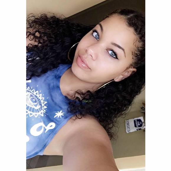 Meet your Posher, Le'ashley - Picture 1 of 1