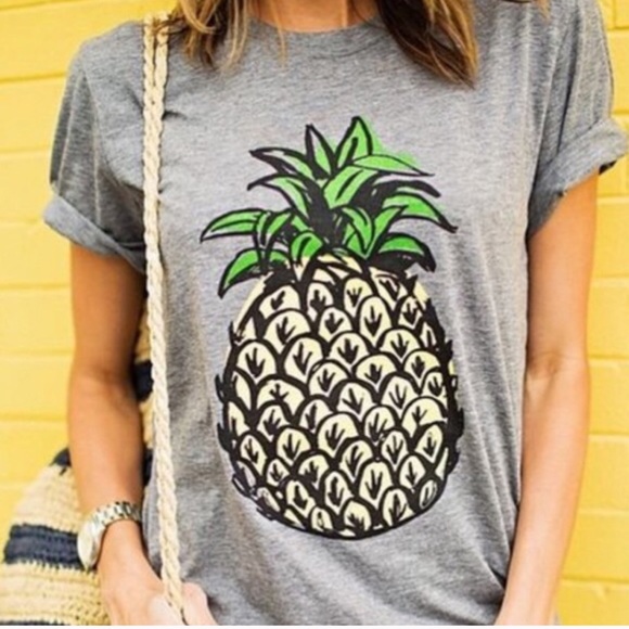 |EDITOR'S PICK| PINEAPPLE T SHIRT - Picture 2 of 4