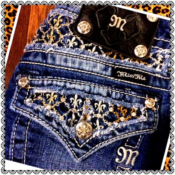 EUC MISS ME Boot Embellished Rhinestone Back 26x32