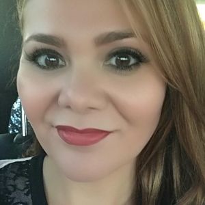 Meet your Posher, Veronica