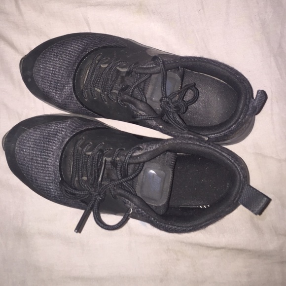 Air max thea all black