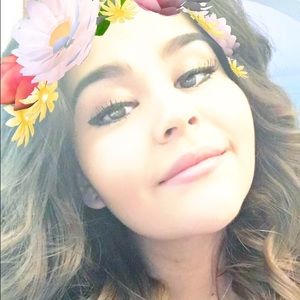 Meet your Posher, Abigail