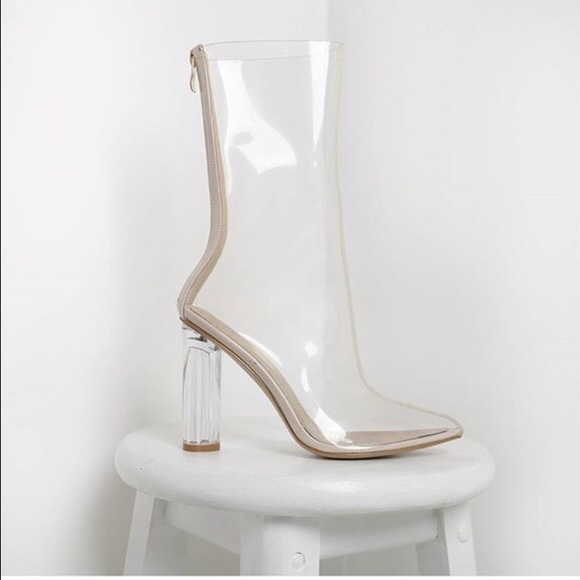 Clear heel boot (do not buy)