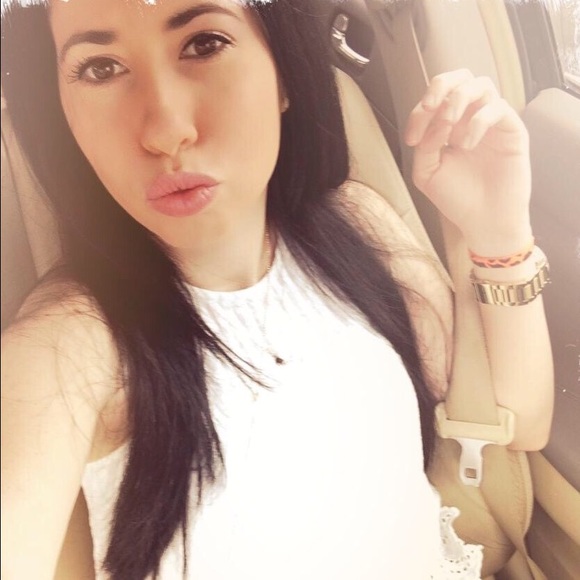 Meet your Posher, Ana