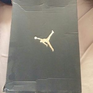 Retro Jordan 4