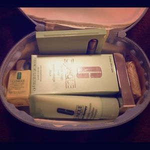 Clinique Make up bag
