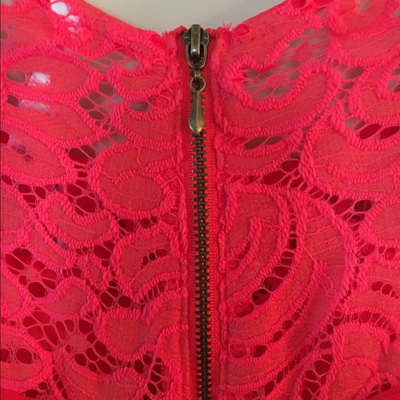 Dress - Picture 2 of 4