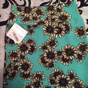 Lularoe-small cassie