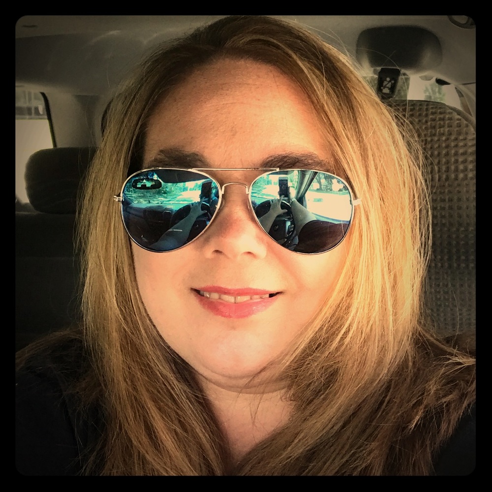 Meet your Posher, Cheri