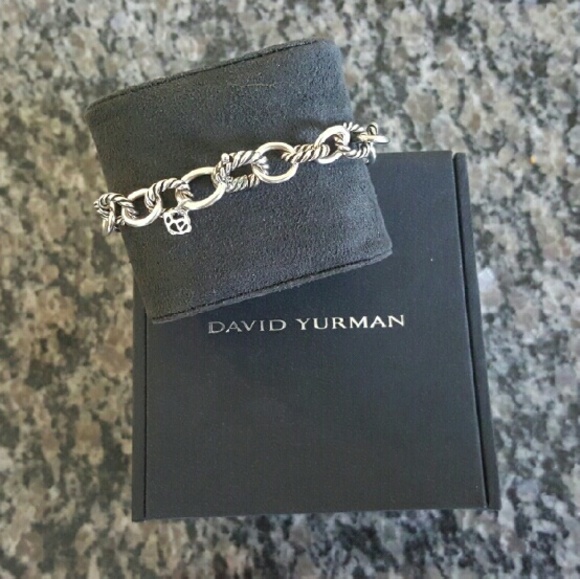 David Yurman Oval Link Bracelet (authentic).