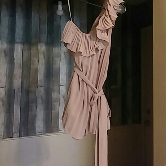 tan ruffle top one strap