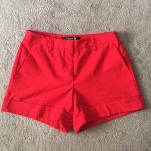 🔴Red high wasted shorts🔴