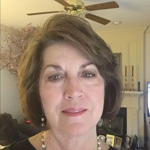 Meet your Posher, Carolyn