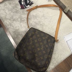 Louis Vuitton pocketbook