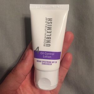 Rodan + Fields oil control lotion
