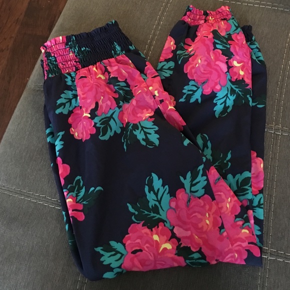 Size small aerie soft pants
