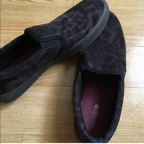 Black/Grey Cheetah print shoe. - Picture 1 of 1