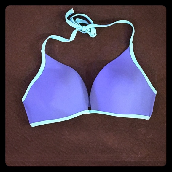 VS 34D swim top