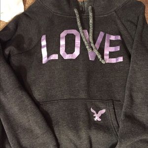 American Eagle Sweatshirt