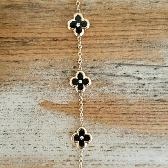 Rose Gold Black accent bracelet - Picture 2 of 3