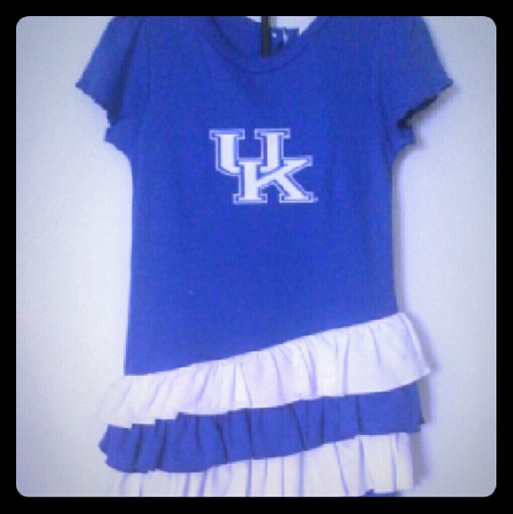 Toddlers. 3T University of Kentucky outfit