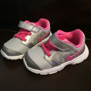 Toddlers Barely Worn Nike Tennis Shoes