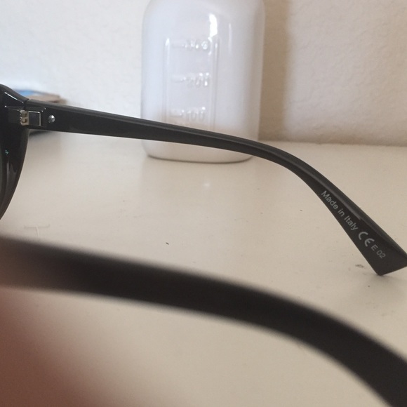 Von zipper cat eye sunglasses - Picture 3 of 4