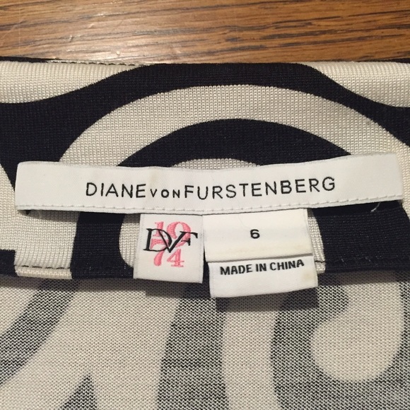 Dvf Classic Wrap Dress - image 2