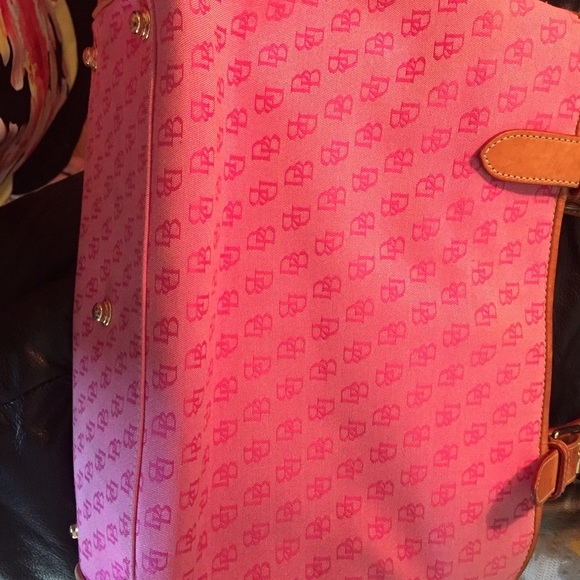 Dooney & Burke Purse - Picture 1 of 4