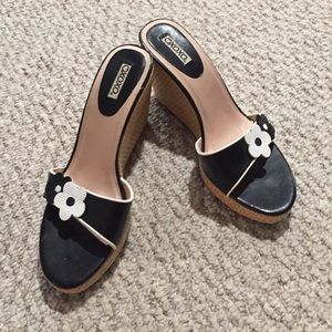 Xoxo black and white wedges