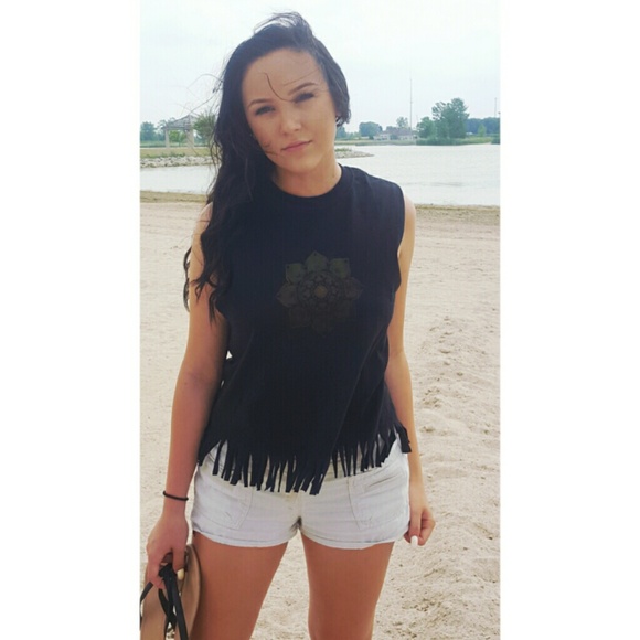 Tops - Dark desinged tee