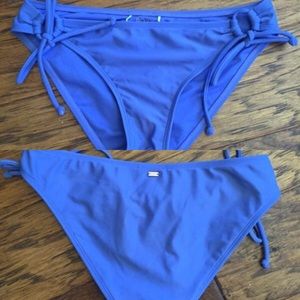 Small Roxy bikini bottoms