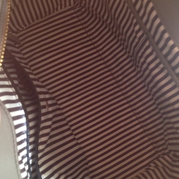 Kate Spade Little Kennedy Bow Bridge Handbag - Picture 3 of 4