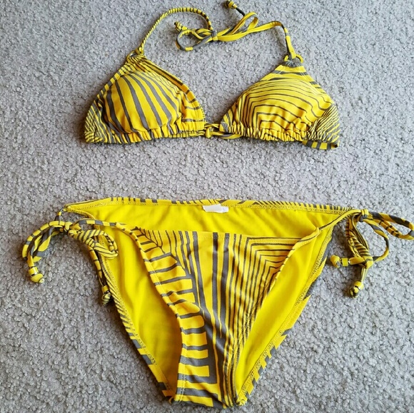 Yellow swim set (used) (L bottom and M top)